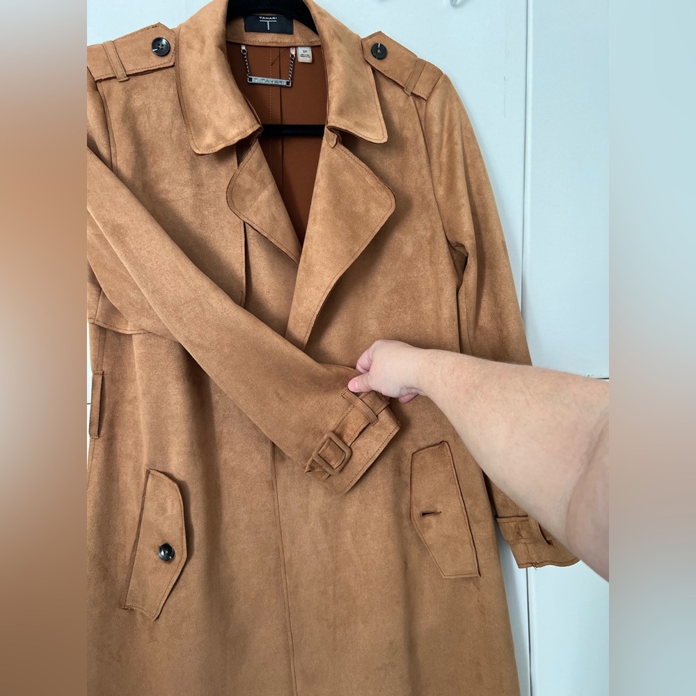 Tahari “Faux Leather” Coat with Pockets - Picture 10 of 17